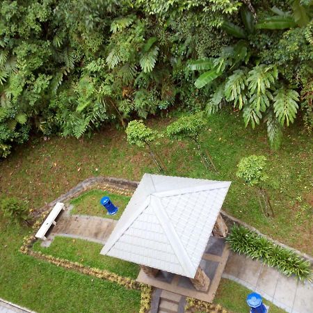 Azizi&Yati Muslim Homestay Cameron Highlands Esterno foto